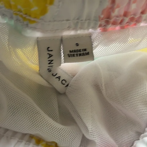 Janie and Jack Pineapple Swim Trunks size 5 - Picture 2 of 4